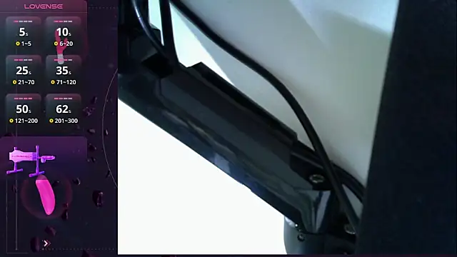 Queen of the ring1 online show from November 6, 10:16 am