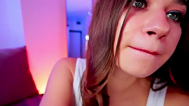 divetagrace online show from December 13, 8:14 pm