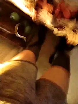 Snapshot of michele462 chatting on October 8, 8:12 am michele462 online show from October 8, 8:12 am