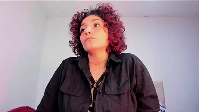 Snapshot of amber_demons2021 chatting on February 25, 10:07 pm amber demons2021 online show from February 25, 10:07 pm