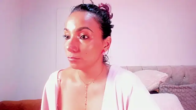 Snapshot of amber_demons2021 chatting on March 18, 10:04 pm amber demons2021 online show from March 18, 10:04 pm