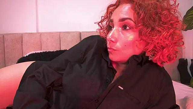 Snapshot of amber_demons2021 chatting on October 24, 10:06 pm amber demons2021 online show from October 24, 10:06 pm