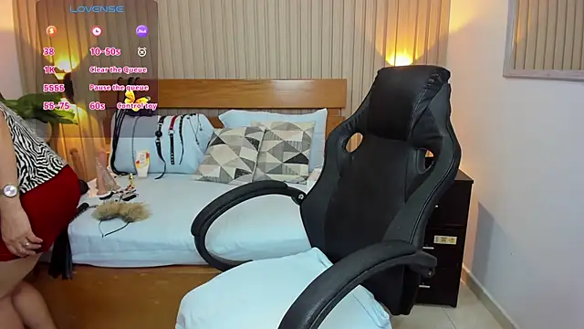 luciana ballesteros  online show from February 18, 12:28 pm