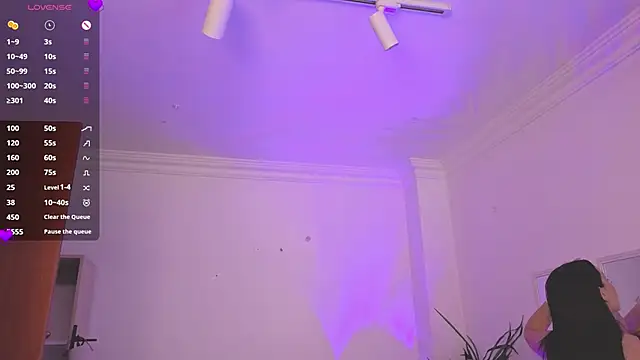 Aleejaa   online show from April 11, 11:36 am