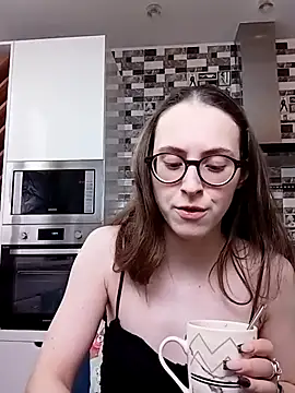 Snapshot of MartiniiSelenna chatting on January 23, 9:50 am MartiniiSelenna online show from January 23, 9:50 am