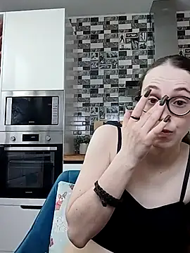 Snapshot of MartiniiSelenna chatting on January 30, 9:47 am MartiniiSelenna online show from January 30, 9:47 am