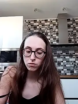 Snapshot of MartiniiSelenna chatting on February 12, 9:42 am MartiniiSelenna online show from February 12, 9:42 am