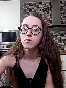 Snapshot of MartiniiSelenna chatting on March 1, 9:51 am MartiniiSelenna online show from March 1, 9:51 am