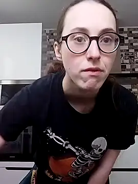 Snapshot of MartiniiSelenna chatting on March 2, 6:48 am MartiniiSelenna online show from March 2, 6:48 am
