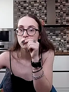 Snapshot of MartiniiSelenna chatting on March 11, 12:50 pm MartiniiSelenna online show from March 11, 12:50 pm