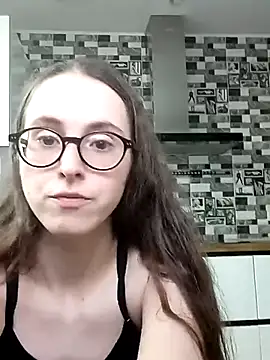 Snapshot of MartiniiSelenna chatting on March 15, 1:18 pm MartiniiSelenna online show from March 15, 1:18 pm