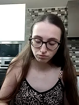 Snapshot of MartiniiSelenna chatting on March 18, 9:52 am MartiniiSelenna online show from March 18, 9:52 am