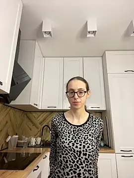 Snapshot of MartiniiSelenna chatting on September 26, 5:55 am MartiniiSelenna online show from September 26, 5:55 am