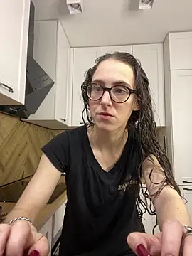 Snapshot of MartiniiSelenna chatting on October 8, 6:00 am MartiniiSelenna online show from October 8, 6:00 am
