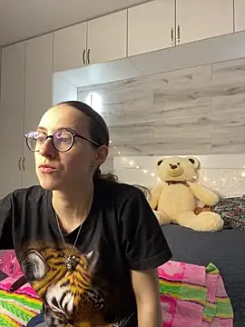 MartiniiSelenna online show from June 13, 5:49 am