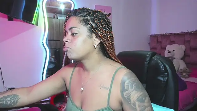 ladyrd1 online show from February 11, 1:05 pm