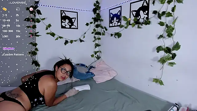 Snapshot of melanieecox chatting on September 25, 8:01 pm melanieecox online show from September 25, 8:01 pm