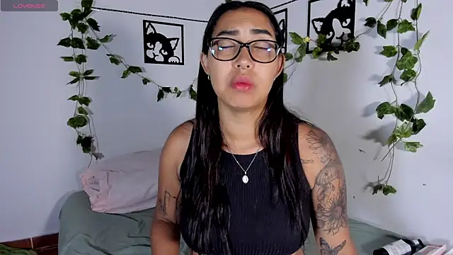 Snapshot of melanieecox chatting on September 26, 8:18 am melanieecox online show from September 26, 8:18 am