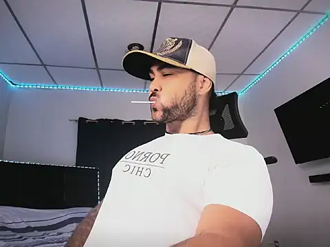 Sebas-hott online show from February 8, 9:29 pm