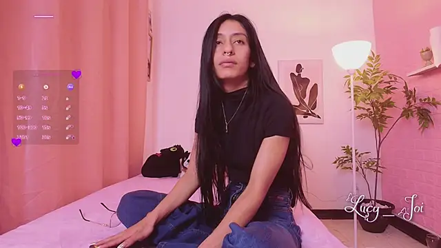 Snapshot of Lucy_joi chatting on May 8, 3:34 am Lucy joi online show from May 8, 3:34 am