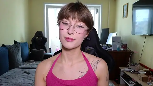 MalvinaBlum online show from March 19, 4:49 am