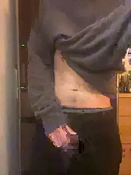 Snapshot of saku_chan_live chatting on November 28, 5:04 pm saku chan live online show from November 28, 5:04 pm