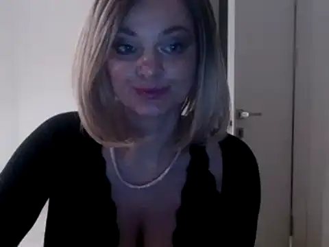 Snapshot of YourSweetJam chatting on January 27, 5:04 pm YourSweetJam online show from January 27, 5:04 pm