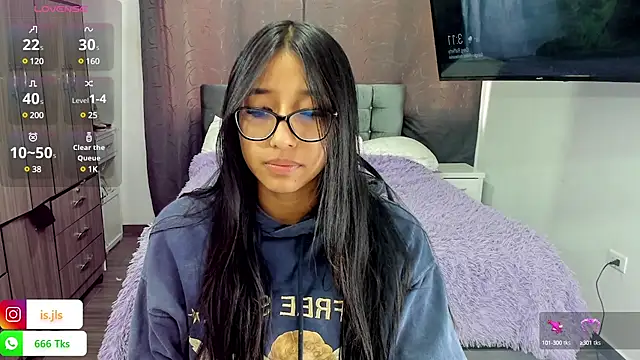 Snapshot of isa_bellaa0 chatting on February 13, 8:13 pm isa bellaa0 online show from February 13, 8:13 pm