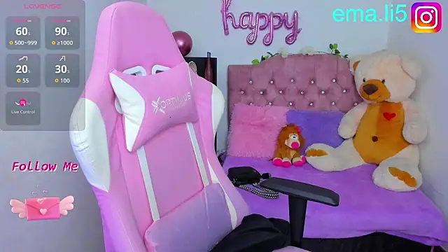 Snapshot of ema_tayy chatting on February 28, 10:33 pm ema tayy online show from February 28, 10:33 pm