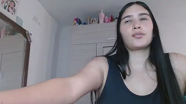 Naomi D online show from April 13, 10:15 pm