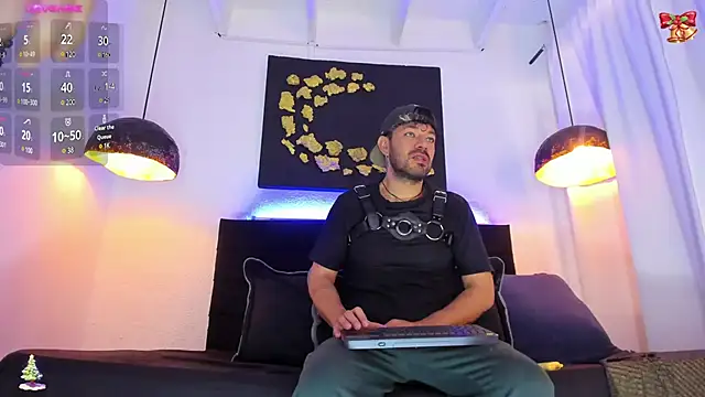 Snapshot of Angel_Snowhotxxx chatting on January 3, 4:48 pm Angel Snowhotxxx online show from January 3, 4:48 pm