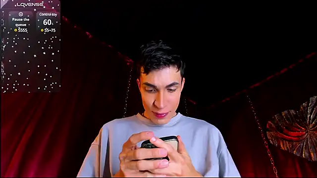 Snapshot of Angel_Snowhotxxx chatting on January 12, 10:12 pm Angel Snowhotxxx online show from January 12, 10:12 pm