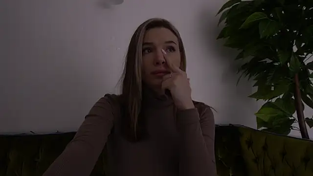 Snapshot of IceDanielles chatting on January 31, 2:17 pm IceDanielles online show from January 31, 2:17 pm