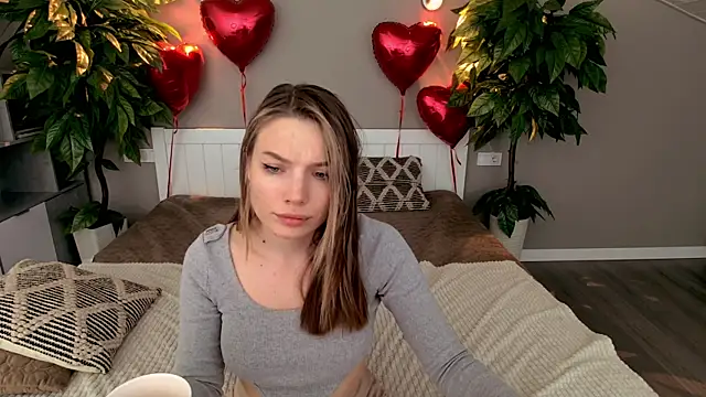 Snapshot of IceDanielles chatting on February 16, 3:38 pm IceDanielles online show from February 16, 3:38 pm