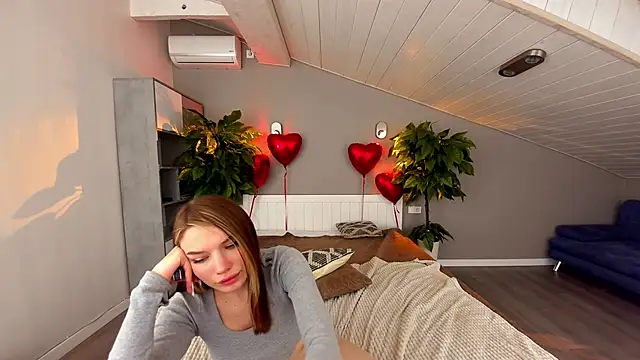 Snapshot of IceDanielles chatting on February 17, 8:36 pm IceDanielles online show from February 17, 8:36 pm