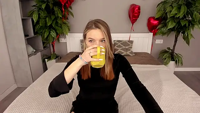 Snapshot of IceDanielles chatting on March 18, 5:31 pm IceDanielles online show from March 18, 5:31 pm