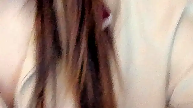 Snapshot of IceDanielles chatting on December 3, 1:42 pm IceDanielles online show from December 3, 1:42 pm