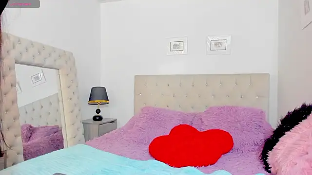 carlaperez  online show from March 6, 2:30 am