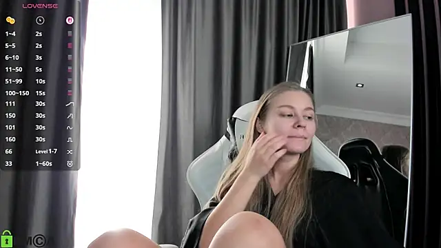 Snapshot of Polumna_cute chatting on December 21, 9:16 am Polumna cute online show from December 21, 9:16 am