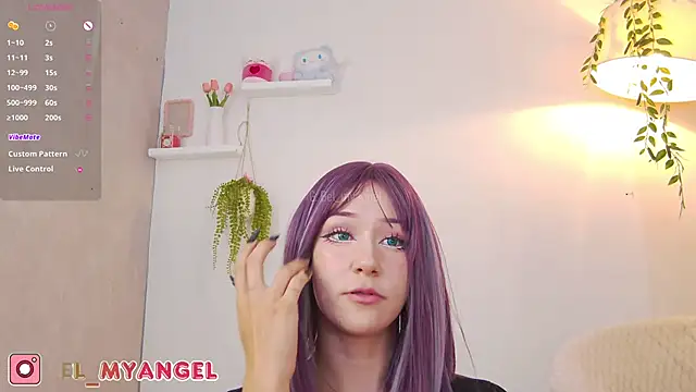 Snapshot of Bella-Franco chatting on March 13, 6:34 pm Bella-Franco online show from March 13, 6:34 pm