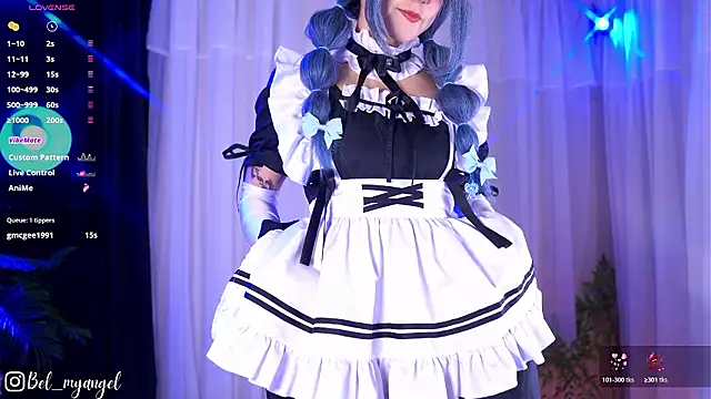 Bella-Franco online show from March 24, 2:33 pm