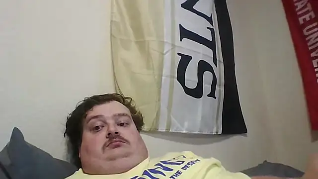 Snapshot of YelpedAverting chatting on October 23, 7:56 pm YelpedAverting online show from October 23, 7:56 pm