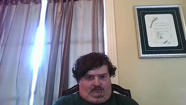 Snapshot of YelpedAverting chatting on November 26, 6:20 pm YelpedAverting online show from November 26, 6:20 pm