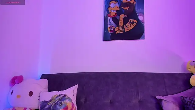 penny sweett  online show from April 17, 11:30 pm