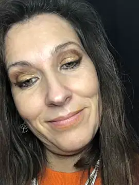 Lwhite1 online show from January 5, 5:30 pm