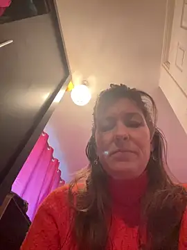 Lwhite1 online show from January 18, 3:49 pm