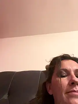 Lwhite1 online show from November 19, 5:02 pm