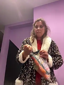 Lwhite1 online show from February 11, 12:48 am