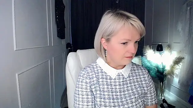 Juarnea online show from February 1, 10:47 am