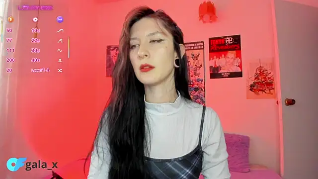 Snapshot of sunshine_girl9 chatting on February 17, 7:53 pm sunshine girl9 online show from February 17, 7:53 pm